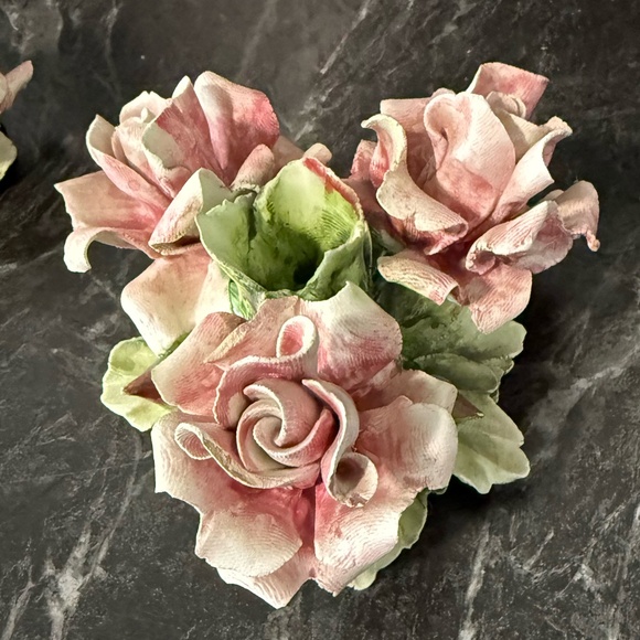 NOVE Capodimonte Floral Candle Holders - Picture 16 of 16